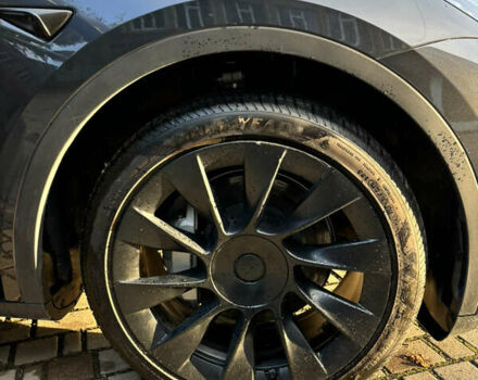 Серый Тесла Model Y, объемом двигателя 0 л и пробегом 30 тыс. км за 23500 $, фото 4 на Automoto.ua