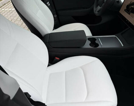 Серый Тесла Model Y, объемом двигателя 0 л и пробегом 64 тыс. км за 27300 $, фото 21 на Automoto.ua