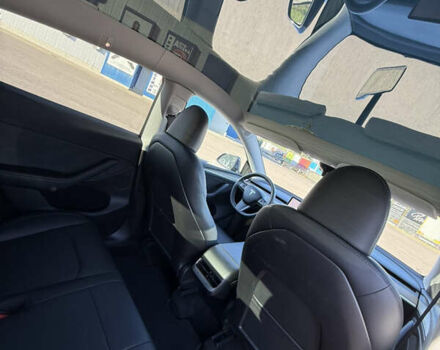 Серый Тесла Model Y, объемом двигателя 0 л и пробегом 46 тыс. км за 28300 $, фото 32 на Automoto.ua