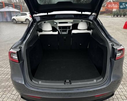 Серый Тесла Model Y, объемом двигателя 0 л и пробегом 24 тыс. км за 28399 $, фото 24 на Automoto.ua