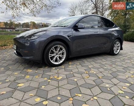 Тесла Model Y 2023 в Ровно на Automoto.ua Серый Тесла Model Y, объемом двигателя 0 л и пробегом 30 тыс. км за 30000 $, фото 1 на Automoto.ua