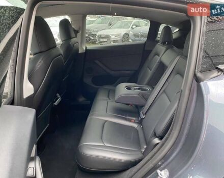 Серый Тесла Model Y, объемом двигателя 0 л и пробегом 30 тыс. км за 31700 $, фото 17 на Automoto.ua