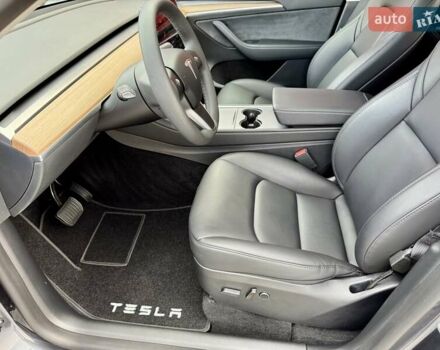 Серый Тесла Model Y, объемом двигателя 0 л и пробегом 15 тыс. км за 32000 $, фото 18 на Automoto.ua