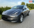 Серый Тесла Model Y, объемом двигателя 0 л и пробегом 27 тыс. км за 28900 $, фото 2 на Automoto.ua