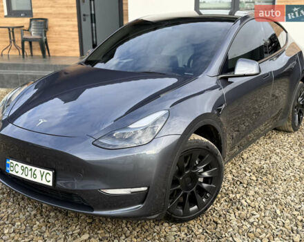 Сірий Тесла Model Y, об'ємом двигуна 0 л та пробігом 28 тис. км за 27900 $, фото 1 на Automoto.ua