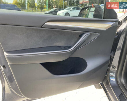 Сірий Тесла Model Y, об'ємом двигуна 0 л та пробігом 116 тис. км за 33000 $, фото 10 на Automoto.ua