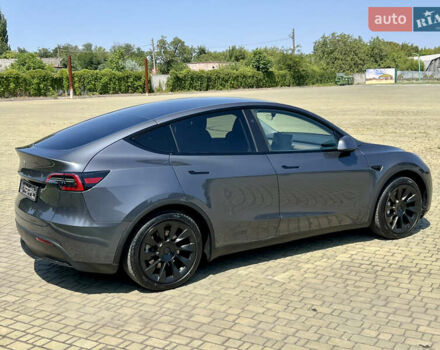Серый Тесла Model Y, объемом двигателя 0 л и пробегом 45 тыс. км за 23700 $, фото 51 на Automoto.ua