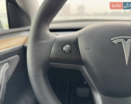 Серый Тесла Model Y, объемом двигателя 0 л и пробегом 66 тыс. км за 27900 $, фото 23 на Automoto.ua