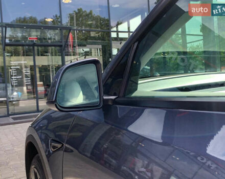 Серый Тесла Model Y, объемом двигателя 0 л и пробегом 4 тыс. км за 30000 $, фото 9 на Automoto.ua