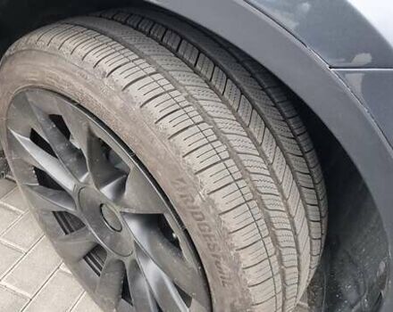 Сірий Тесла Model Y, об'ємом двигуна 0 л та пробігом 52 тис. км за 30000 $, фото 3 на Automoto.ua