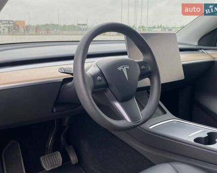 Сірий Тесла Model Y, об'ємом двигуна 0 л та пробігом 9 тис. км за 32490 $, фото 9 на Automoto.ua