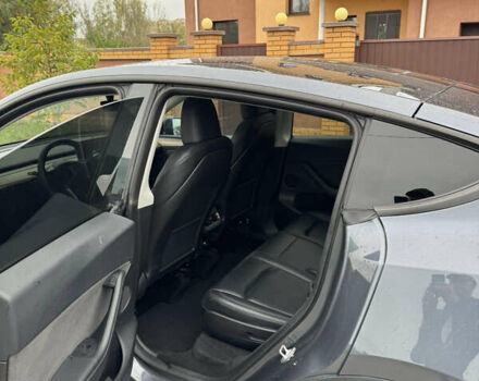 Серый Тесла Model Y, объемом двигателя 0 л и пробегом 57 тыс. км за 31333 $, фото 21 на Automoto.ua