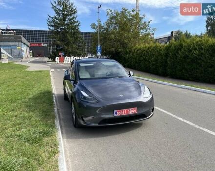 Серый Тесла Model Y, объемом двигателя 0 л и пробегом 28 тыс. км за 27900 $, фото 77 на Automoto.ua