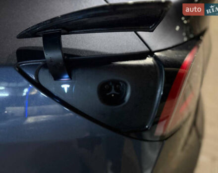 Серый Тесла Model Y, объемом двигателя 0 л и пробегом 72 тыс. км за 29999 $, фото 4 на Automoto.ua