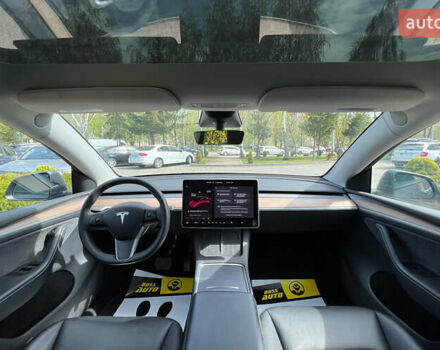 Серый Тесла Model Y, объемом двигателя 0 л и пробегом 16 тыс. км за 28999 $, фото 13 на Automoto.ua