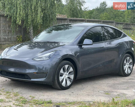 Серый Тесла Model Y, объемом двигателя 0 л и пробегом 40 тыс. км за 29990 $, фото 6 на Automoto.ua