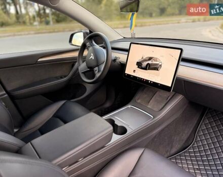 Серый Тесла Model Y, объемом двигателя 0 л и пробегом 68 тыс. км за 28500 $, фото 16 на Automoto.ua