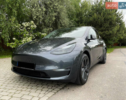 Серый Тесла Model Y, объемом двигателя 0 л и пробегом 19 тыс. км за 33700 $, фото 14 на Automoto.ua