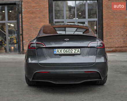 Серый Тесла Model Y, объемом двигателя 0 л и пробегом 5 тыс. км за 40900 $, фото 2 на Automoto.ua