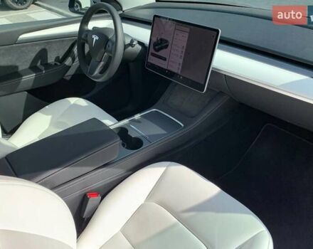 Серый Тесла Model Y, объемом двигателя 0 л и пробегом 4 тыс. км за 30000 $, фото 14 на Automoto.ua