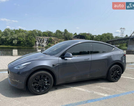 Серый Тесла Model Y, объемом двигателя 0 л и пробегом 24 тыс. км за 30500 $, фото 17 на Automoto.ua