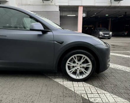 Серый Тесла Model Y, объемом двигателя 0 л и пробегом 22 тыс. км за 33000 $, фото 7 на Automoto.ua