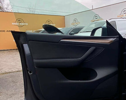 Серый Тесла Model Y, объемом двигателя 0 л и пробегом 26 тыс. км за 39000 $, фото 17 на Automoto.ua