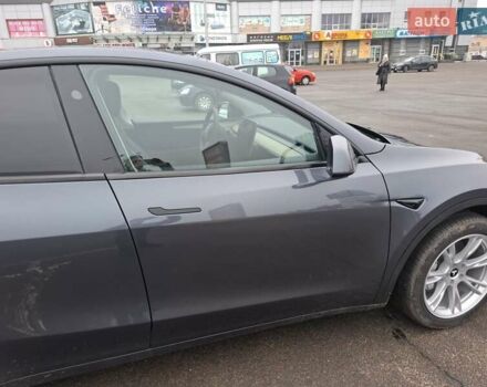 Серый Тесла Model Y, объемом двигателя 0 л и пробегом 15 тыс. км за 39500 $, фото 13 на Automoto.ua