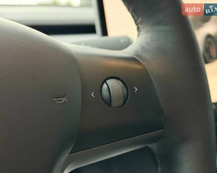 Сірий Тесла Model Y, об'ємом двигуна 0 л та пробігом 70 тис. км за 31500 $, фото 47 на Automoto.ua