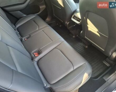 Серый Тесла Model Y, объемом двигателя 0 л и пробегом 29 тыс. км за 33500 $, фото 73 на Automoto.ua
