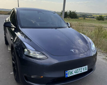 Серый Тесла Model Y, объемом двигателя 0 л и пробегом 29 тыс. км за 27500 $, фото 2 на Automoto.ua