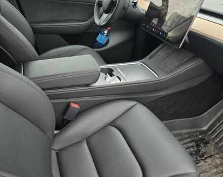 Сірий Тесла Model Y, об'ємом двигуна 0 л та пробігом 4 тис. км за 28700 $, фото 4 на Automoto.ua
