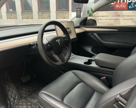 Серый Тесла Model Y, объемом двигателя 0 л и пробегом 10 тыс. км за 41000 $, фото 10 на Automoto.ua