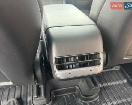 Сірий Тесла Model Y, об'ємом двигуна 0 л та пробігом 25 тис. км за 30000 $, фото 40 на Automoto.ua