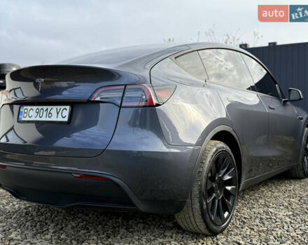 Сірий Тесла Model Y, об'ємом двигуна 0 л та пробігом 28 тис. км за 27900 $, фото 22 на Automoto.ua