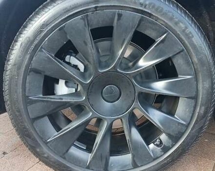 Сірий Тесла Model Y, об'ємом двигуна 0 л та пробігом 27 тис. км за 30500 $, фото 1 на Automoto.ua