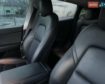 Серый Тесла Model Y, объемом двигателя 0 л и пробегом 107 тыс. км за 27000 $, фото 8 на Automoto.ua