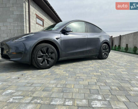 Серый Тесла Model Y, объемом двигателя 0 л и пробегом 25 тыс. км за 29000 $, фото 18 на Automoto.ua