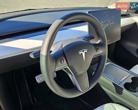 Серый Тесла Model Y, объемом двигателя 0 л и пробегом 29 тыс. км за 27900 $, фото 23 на Automoto.ua