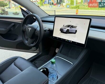 Серый Тесла Model Y, объемом двигателя 0 л и пробегом 20 тыс. км за 42900 $, фото 50 на Automoto.ua