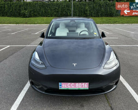 Серый Тесла Model Y, объемом двигателя 0 л и пробегом 55 тыс. км за 26900 $, фото 9 на Automoto.ua