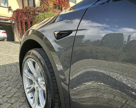 Тесла Model Y 2023 у Чернівцях на Automoto.ua Сірий Тесла Model Y, об'ємом двигуна 0 л та пробігом 20 тис. км за 23500 $, фото 5 на Automoto.ua