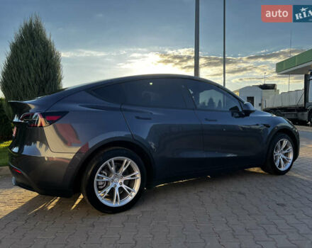 Сірий Тесла Model Y, об'ємом двигуна 0 л та пробігом 23 тис. км за 25600 $, фото 4 на Automoto.ua