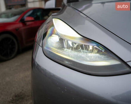 Серый Тесла Model Y, объемом двигателя 0 л и пробегом 61 тыс. км за 32500 $, фото 6 на Automoto.ua