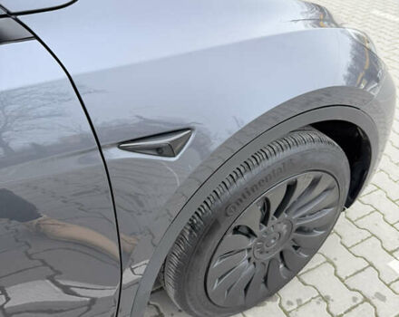 Серый Тесла Model Y, объемом двигателя 0 л и пробегом 64 тыс. км за 27300 $, фото 11 на Automoto.ua