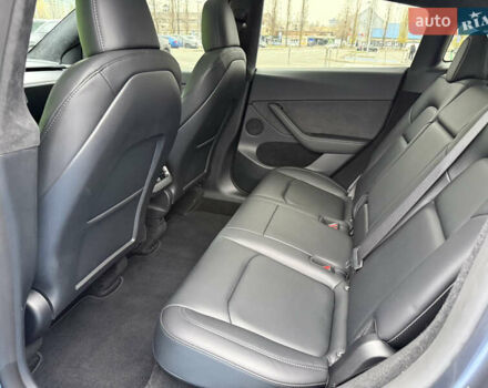 Сірий Тесла Model Y, об'ємом двигуна 0 л та пробігом 73 тис. км за 30000 $, фото 16 на Automoto.ua