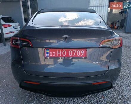 Серый Тесла Model Y, объемом двигателя 0 л и пробегом 43 тыс. км за 33333 $, фото 4 на Automoto.ua