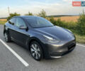 Серый Тесла Model Y, объемом двигателя 0 л и пробегом 27 тыс. км за 28900 $, фото 1 на Automoto.ua