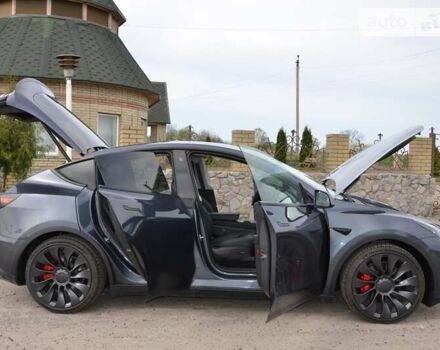Сірий Тесла Model Y, об'ємом двигуна 0 л та пробігом 4 тис. км за 42700 $, фото 25 на Automoto.ua
