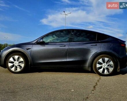 Серый Тесла Model Y, объемом двигателя 0 л и пробегом 34 тыс. км за 28300 $, фото 3 на Automoto.ua